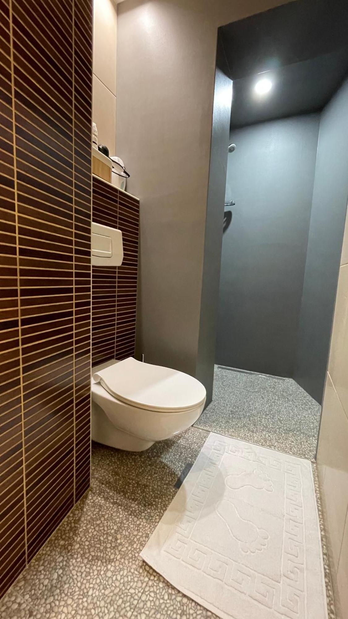 Tim Apartment Sarajevo With Private Parking Luaran gambar