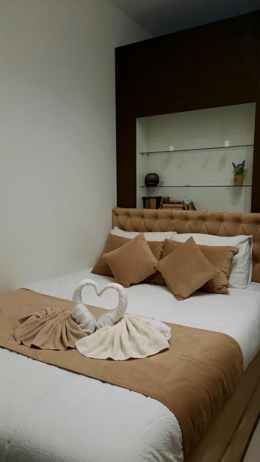 Tim Apartment Sarajevo With Private Parking Luaran gambar
